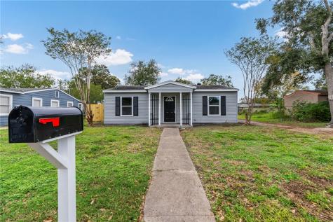 1205 Cambridge Drive Corpus Christi TX 78404