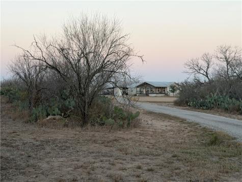 626 Fm 1358 Three Rivers TX 78071