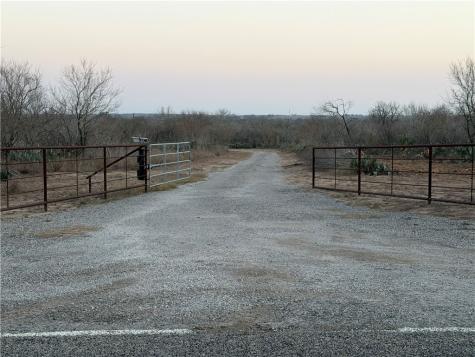 626 Fm 1358 Three Rivers TX 78071