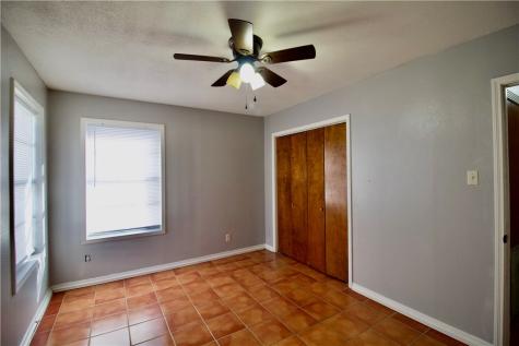 843 W H Avenue Kingsville TX 78363