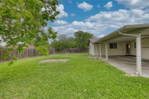 1011 Starlite Drive Portland TX 78374