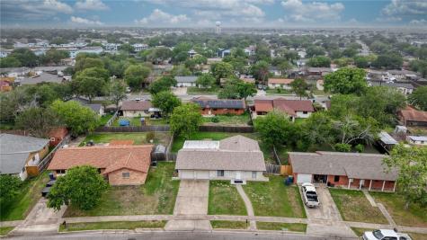 1011 Starlite Drive Portland TX 78374