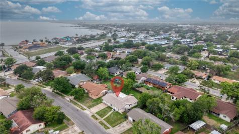 1011 Starlite Drive Portland TX 78374