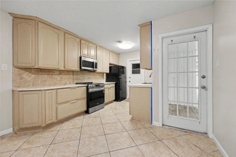 1011 Starlite Drive Portland TX 78374