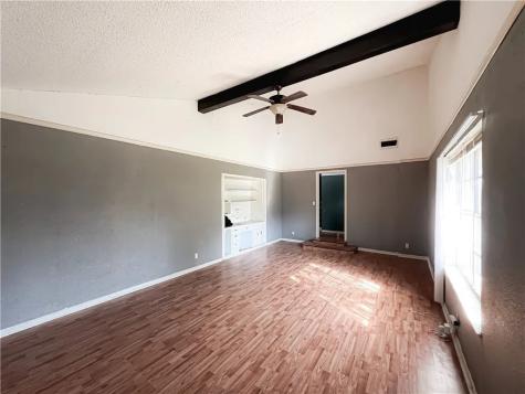 600 S Minnesota Street Beeville TX 78102