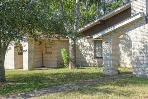 600 S Minnesota Street Beeville TX 78102