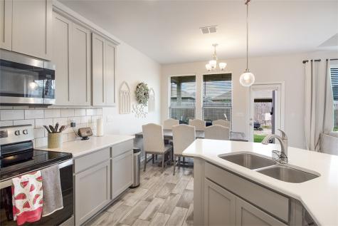 1012 Ocean Breeze Portland TX 78374