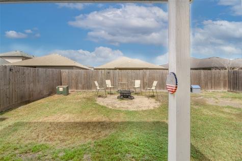 1012 Ocean Breeze Portland TX 78374