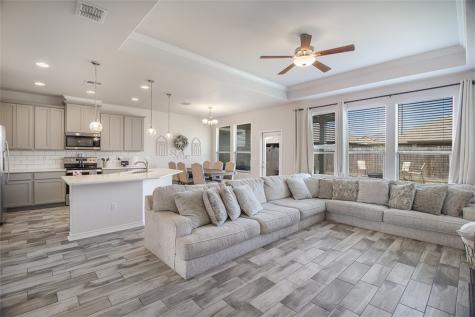 1012 Ocean Breeze Portland TX 78374