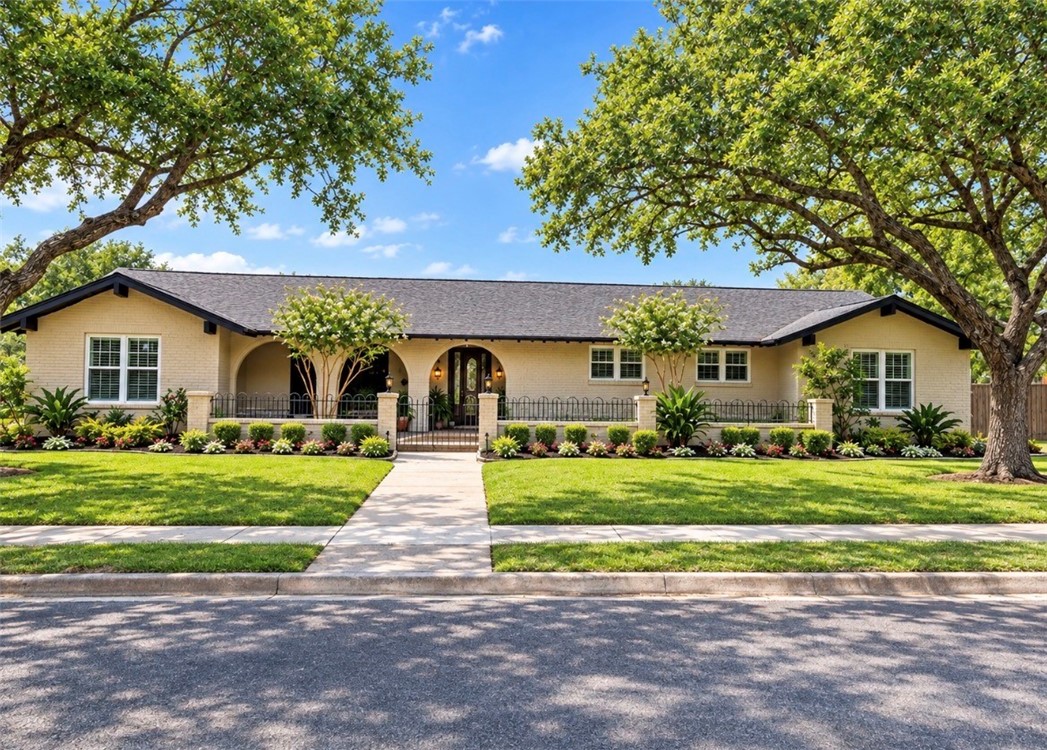 6321 Saint Andrews Drive Corpus Christi TX 78413