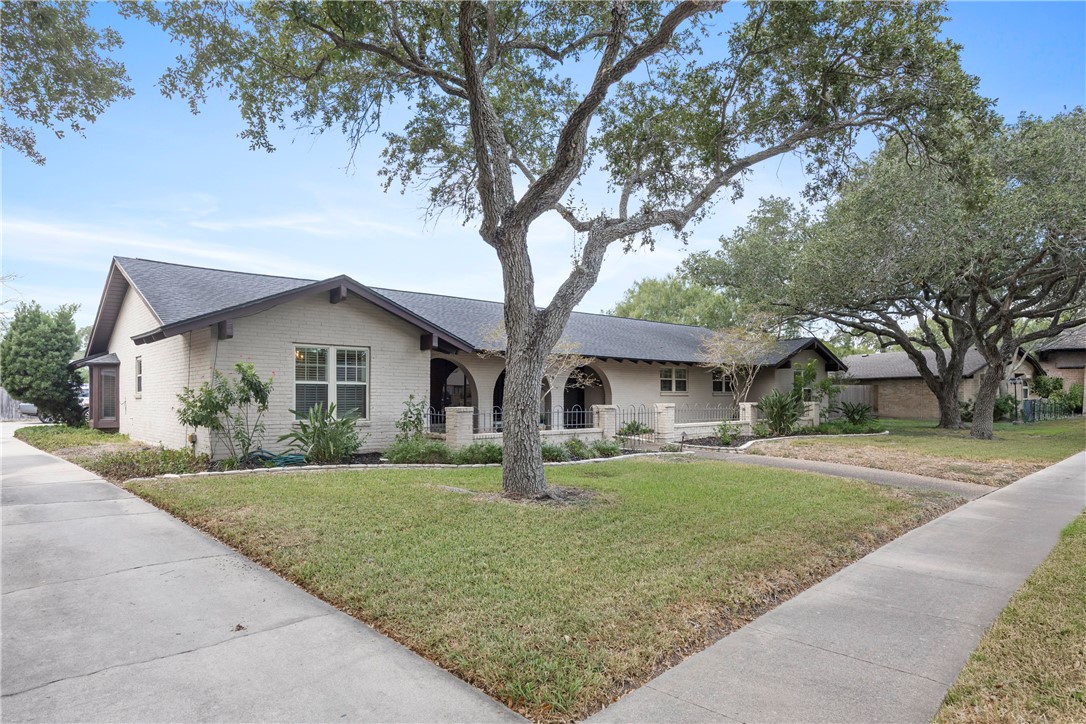 6321 Saint Andrews Drive Corpus Christi TX 78413