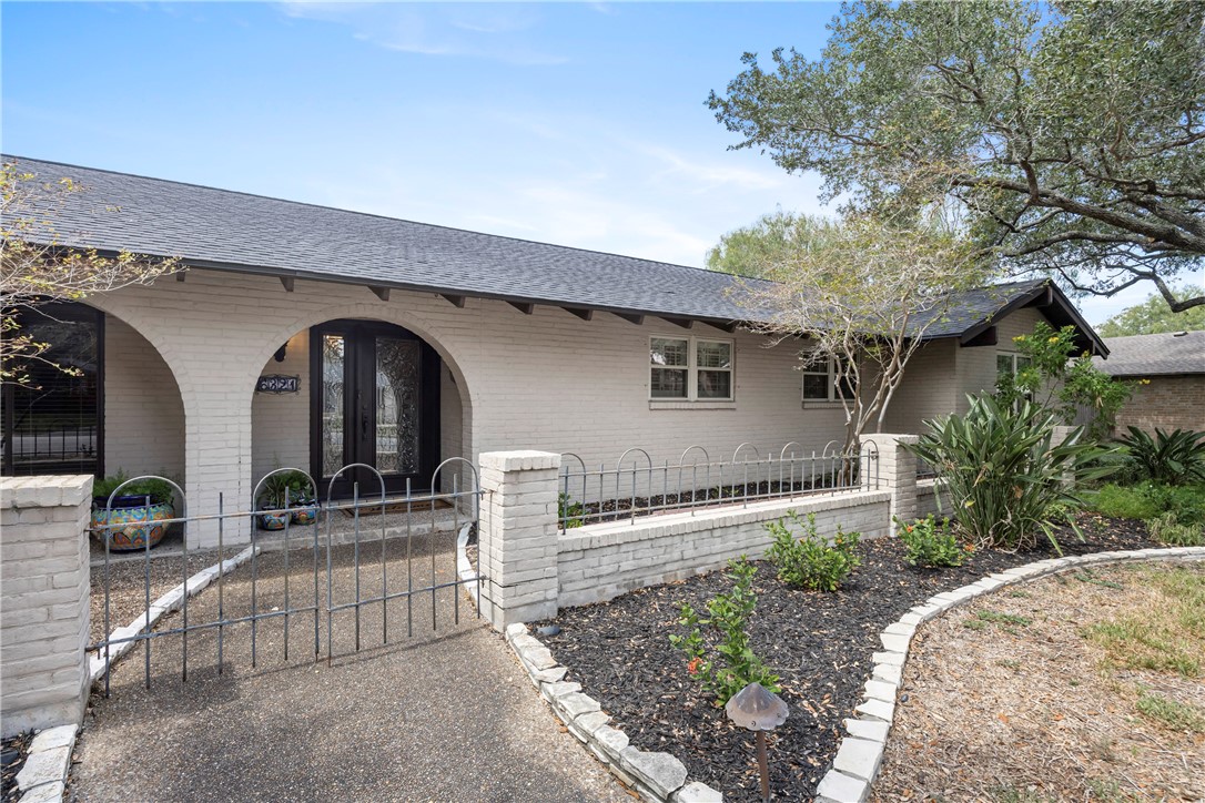 6321 Saint Andrews Drive Corpus Christi TX 78413