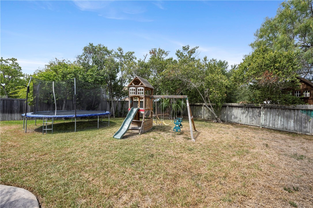 6321 Saint Andrews Drive Corpus Christi TX 78413