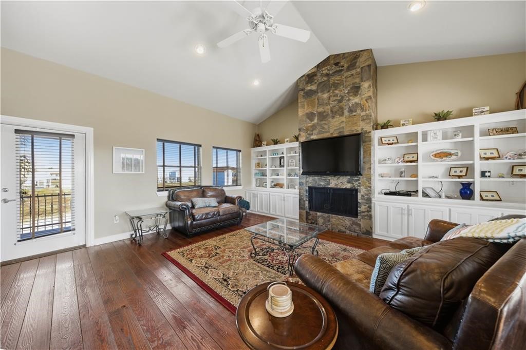 227 Windjammer Street Rockport TX 78382