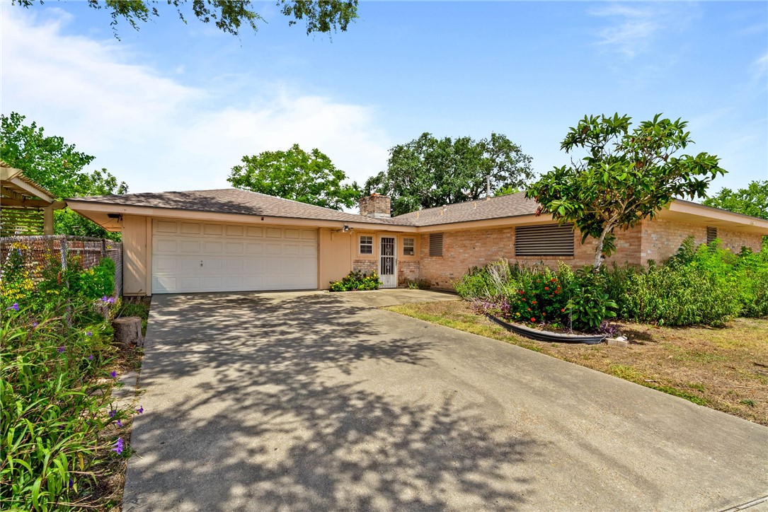 3341 Lynnwood Lane Corpus Christi TX 78415