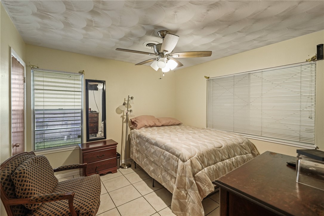 1302 Aswan Drive Corpus Christi TX 78412