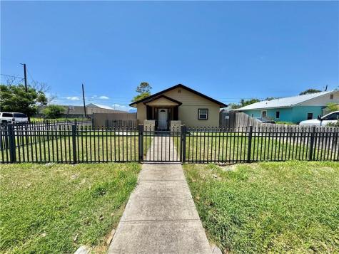 1238 Baywood Lane Corpus Christi TX 78418