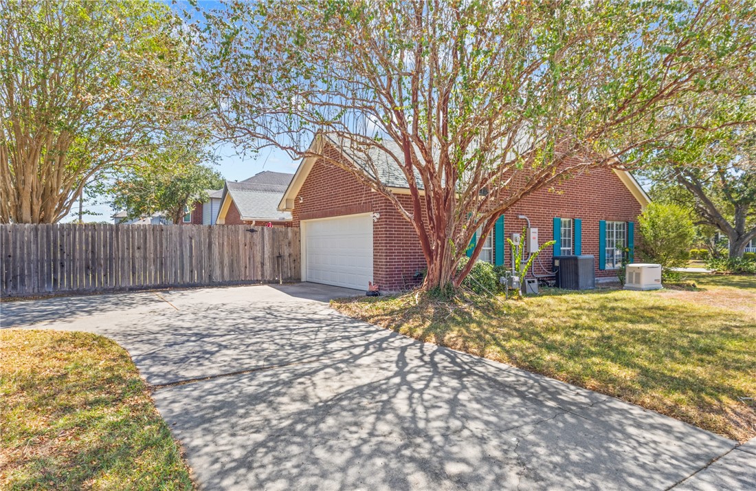 4502 Lake Charles Drive Corpus Christi TX 78413