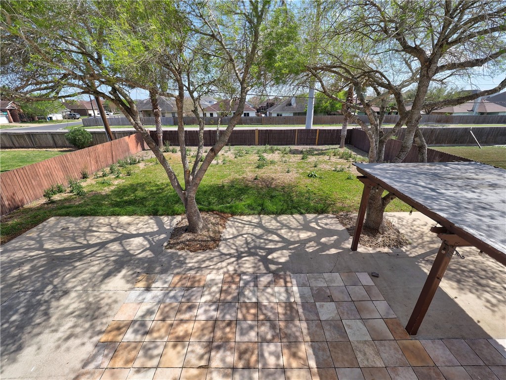 8206 Etienne Drive Corpus Christi TX 78414