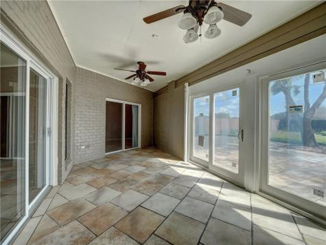 8206 Etienne Drive Corpus Christi TX 78414