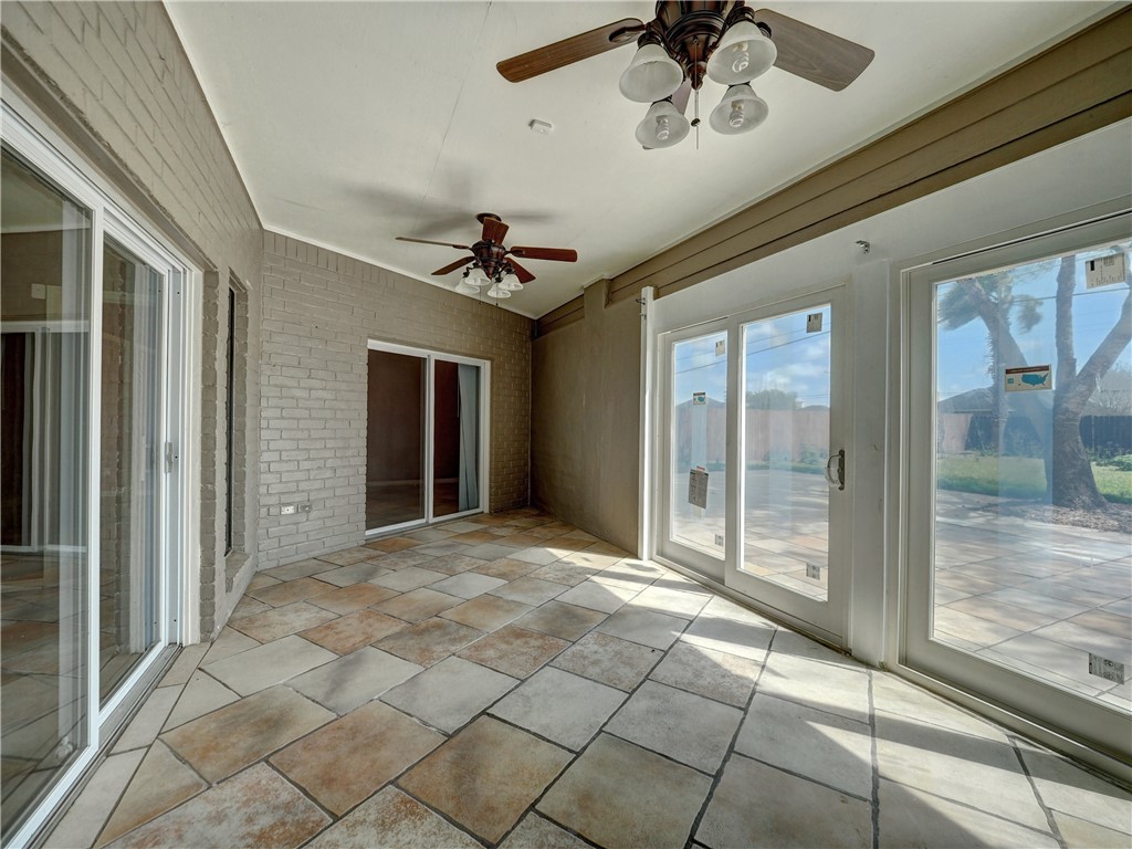 8206 Etienne Drive Corpus Christi TX 78414