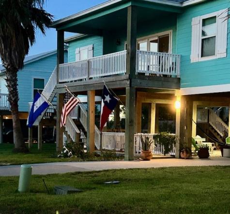 1811 Bay Shore Drive Rockport TX 78382
