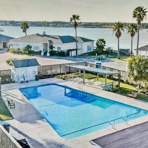 1811 Bay Shore Drive Rockport TX 78382