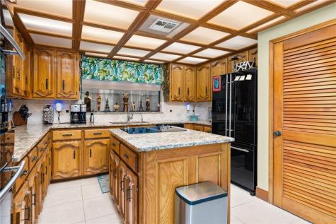 2313 Harbor Drive Rockport TX 78382