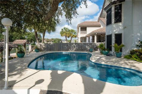 2313 Harbor Drive Rockport TX 78382