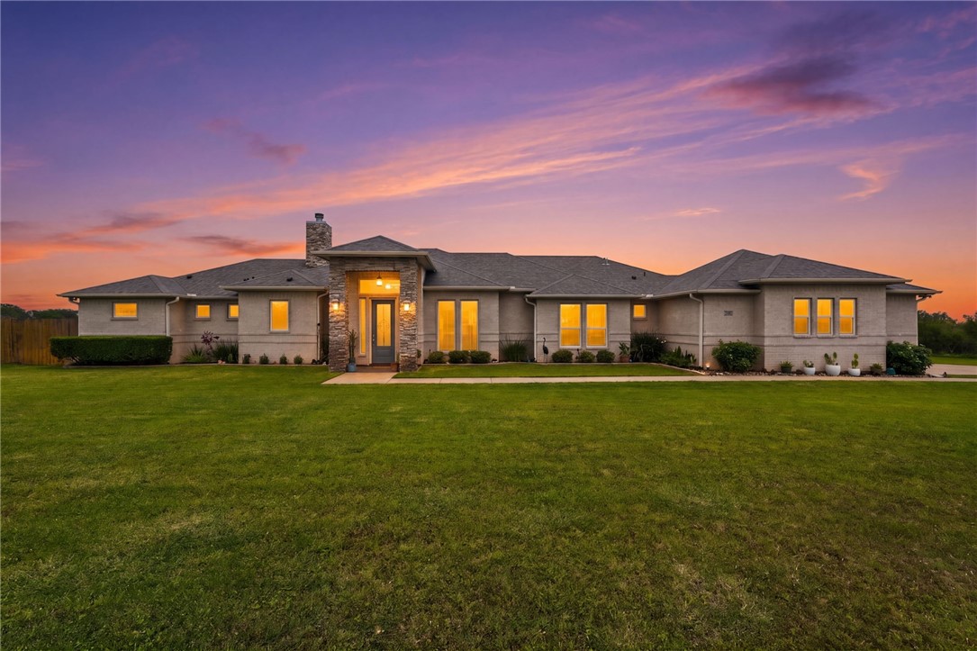 318 House Avenue Sandia TX 78383