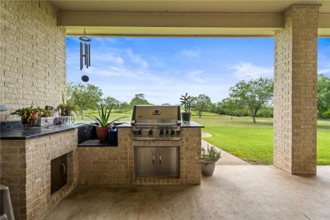 318 House Avenue Sandia TX 78383