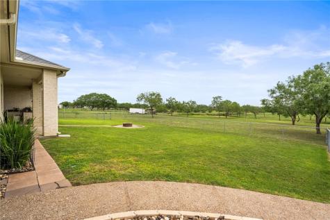 318 House Avenue Sandia TX 78383