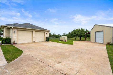 318 House Avenue Sandia TX 78383