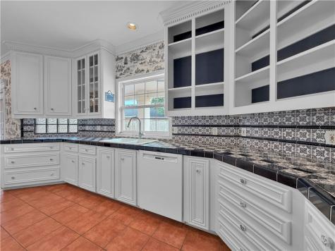 4502 Thoreau Corpus Christi TX 78410