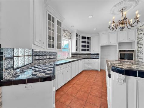 4502 Thoreau Corpus Christi TX 78410
