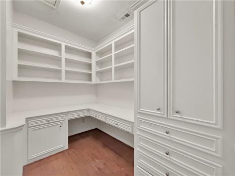 4502 Thoreau Corpus Christi TX 78410