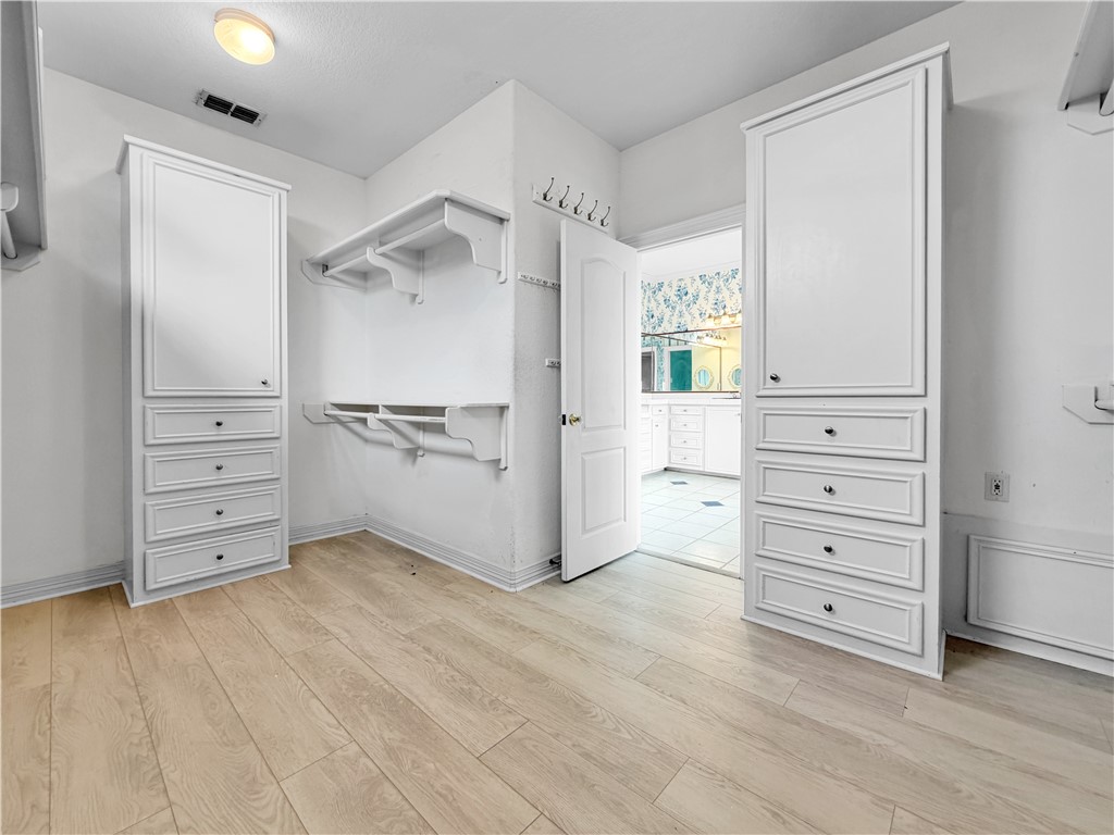 4502 Thoreau Corpus Christi TX 78410