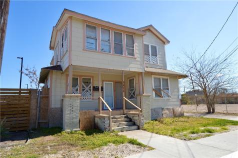 1426 S Brownlee Boulevard Corpus Christi TX 78404