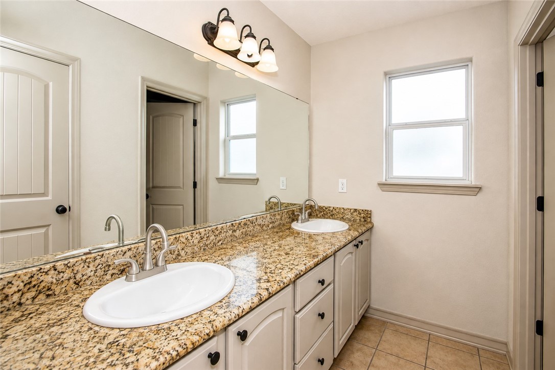 10302 Hill Country Corpus Christi TX 78410