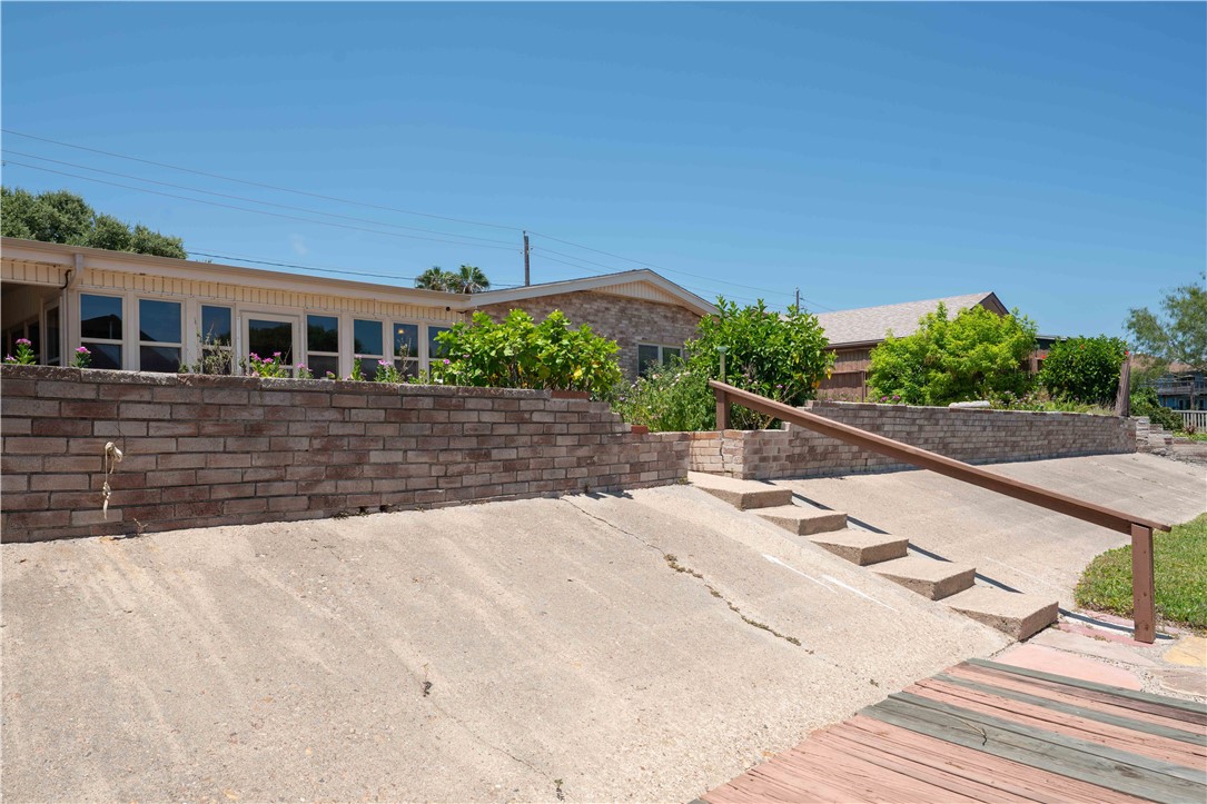 3313 Laguna Shores Corpus Christi TX 78418