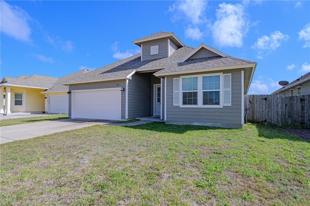 125 Shadow Moss Rockport TX 78382