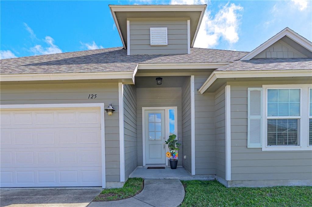 125 Shadow Moss Rockport TX 78382