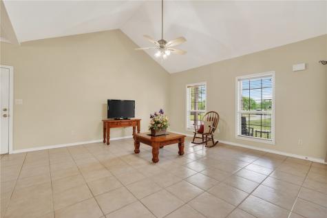 118 Agape Drive Woodsboro TX 78393