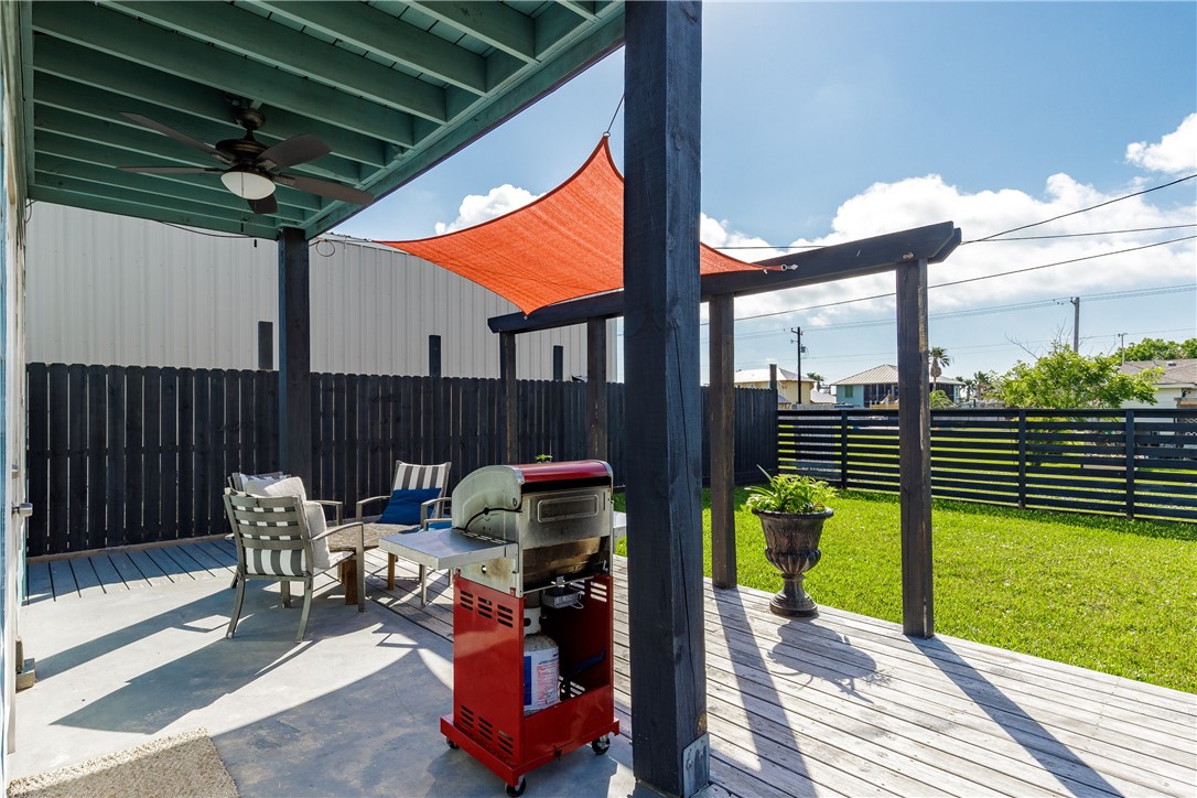 135 10th Street Port Aransas TX 78373