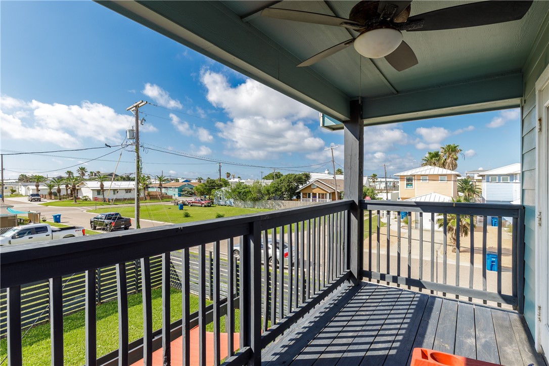 135 10th Street Port Aransas TX 78373