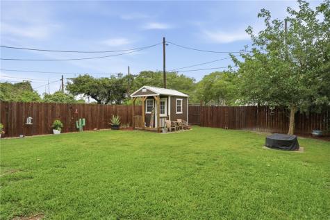 150 N 9th Street Aransas Pass TX 78336