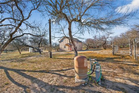 5752 Mockingbird Lane Mathis TX 78368