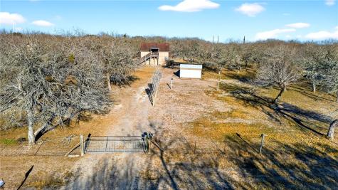 5752 Mockingbird Lane Mathis TX 78368