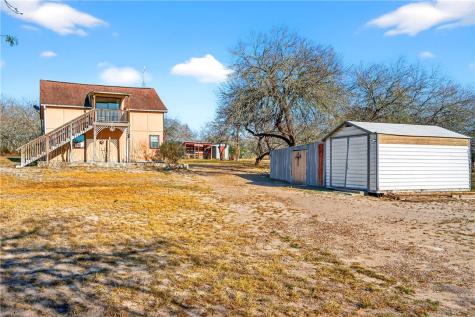 5752 Mockingbird Lane Mathis TX 78368