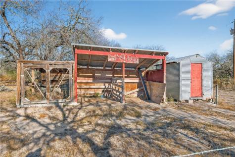 5752 Mockingbird Lane Mathis TX 78368